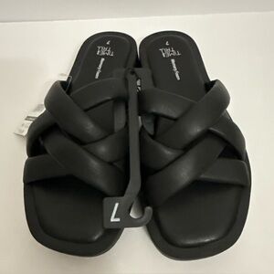 Platform Sandals Women’s Size 7 Black Open Toe Strappy Slip On New With Tag